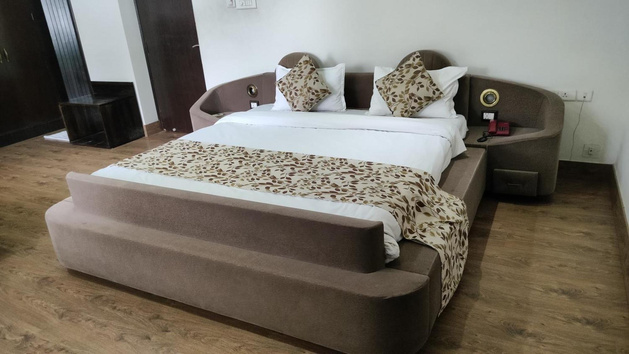 66 Residency-Boutique City Centre Hotel Jaipur Extérieur photo